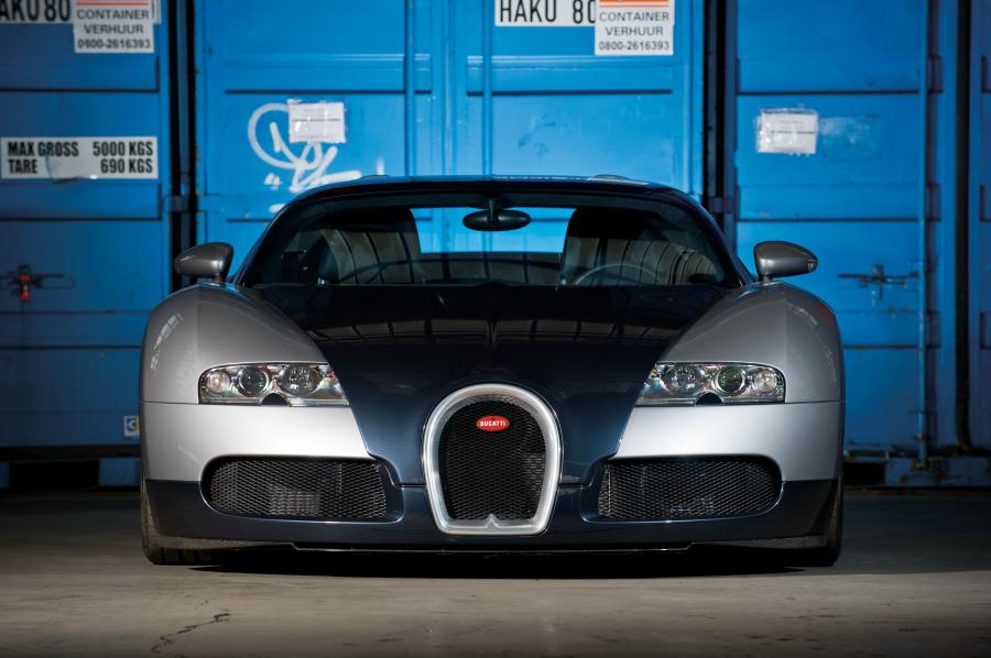  Bugatti Veyron 16.4 2008 года  (фото 11 из 31)